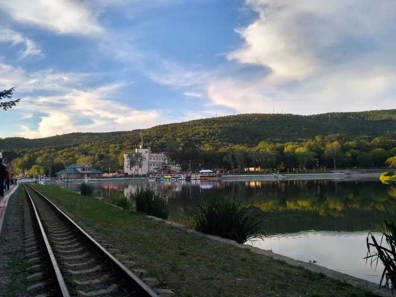 Полотно детской железной дороги.